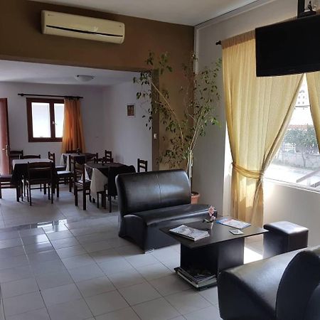 Hotel Paralia Nea Karvali Dış mekan fotoğraf