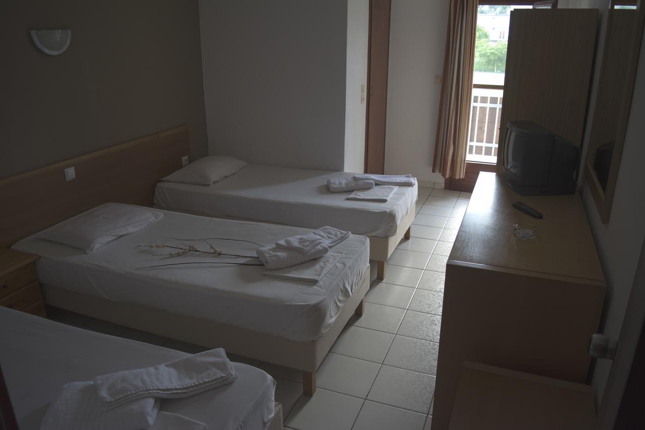 Hotel Paralia Nea Karvali Dış mekan fotoğraf