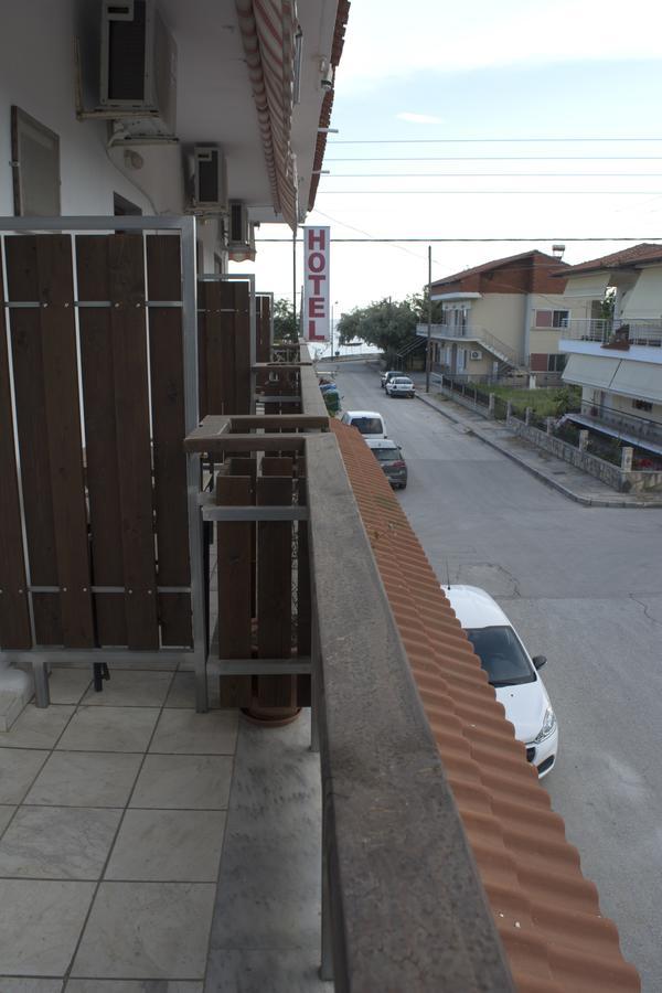 Hotel Paralia Nea Karvali Dış mekan fotoğraf